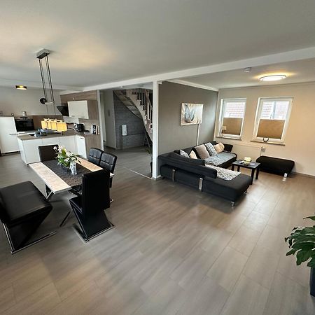 Ferienwohnung Bei Schwarzkopf Nordenham Esterno foto