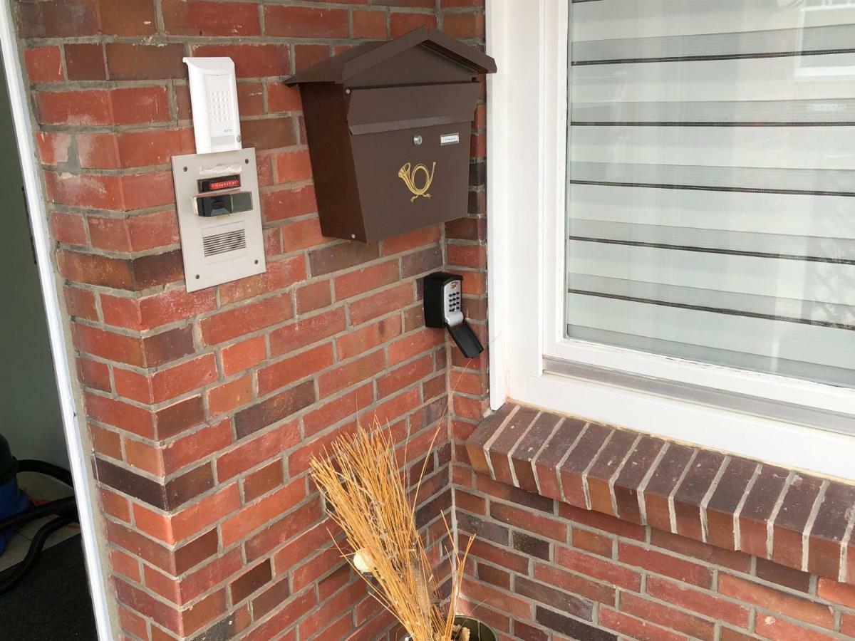 Ferienwohnung Bei Schwarzkopf Nordenham Esterno foto