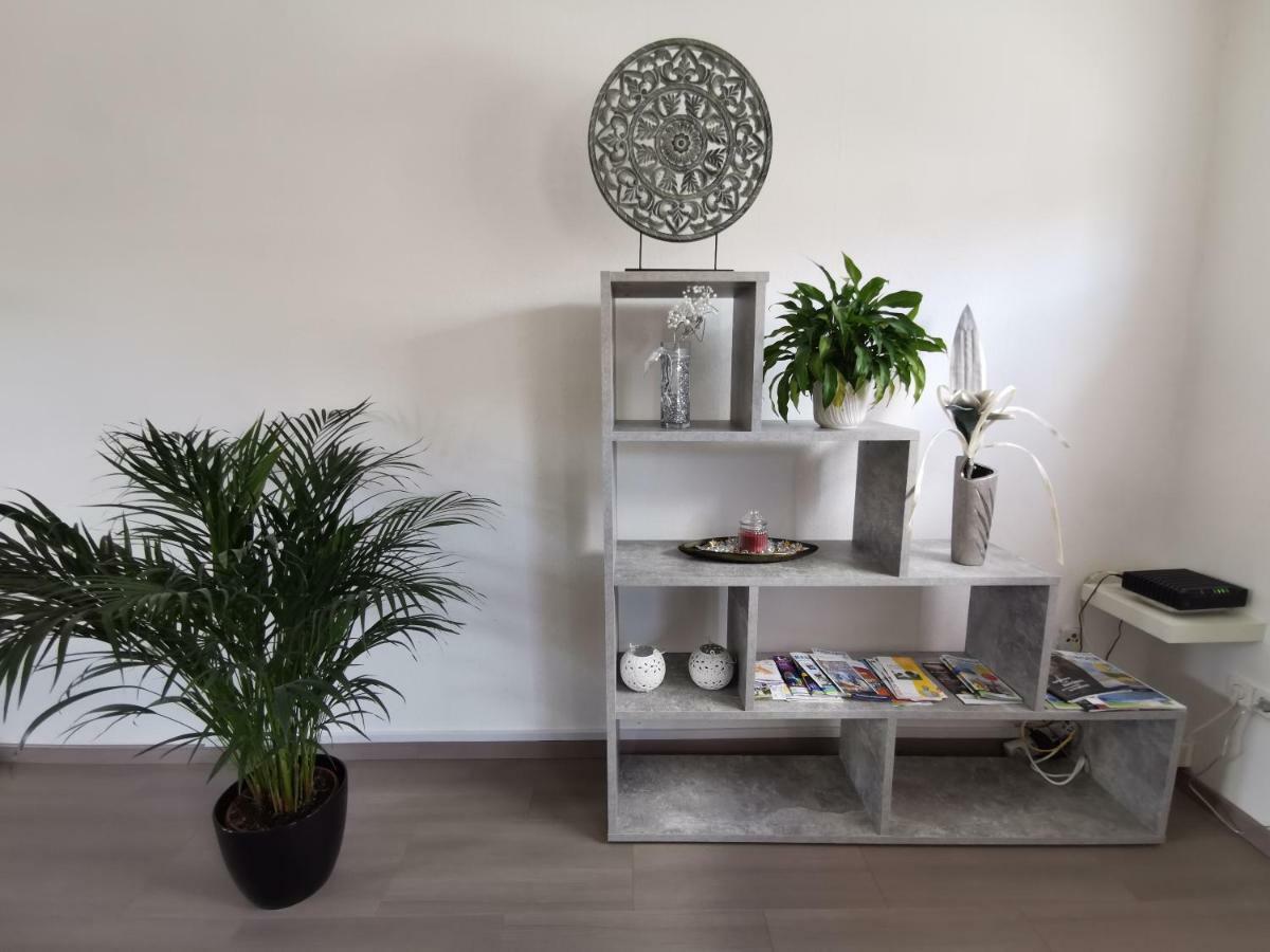 Ferienwohnung Bei Schwarzkopf Nordenham Esterno foto