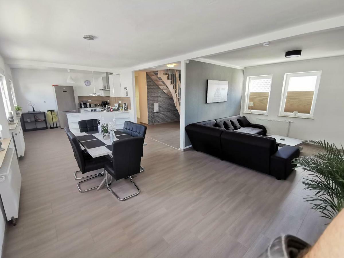 Ferienwohnung Bei Schwarzkopf Nordenham Esterno foto